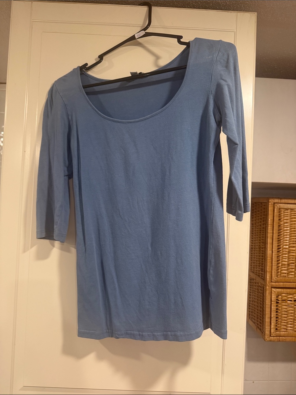 Romy Women's Scoop Neck 3/4 Sleeve Top - Light Blue size medium 7:23